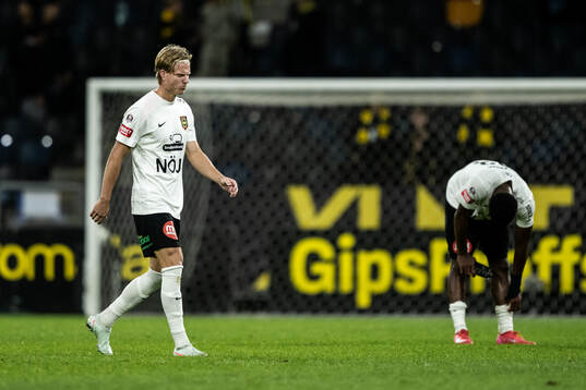 Brommapojkarnas Eric Björkander  deppar