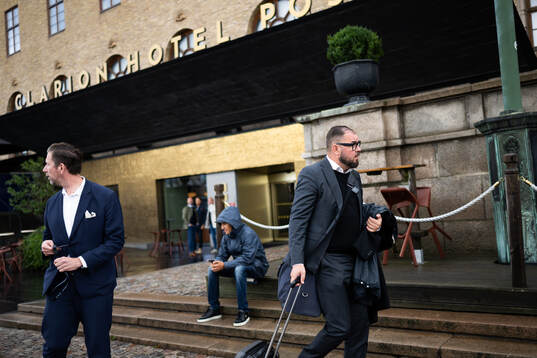 MAX reporter Jonas Dahlquist och expert Alexander Axén