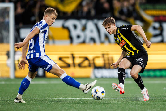 IFK Göteborgs David Kruse och Häckens Adrian Svanbäck