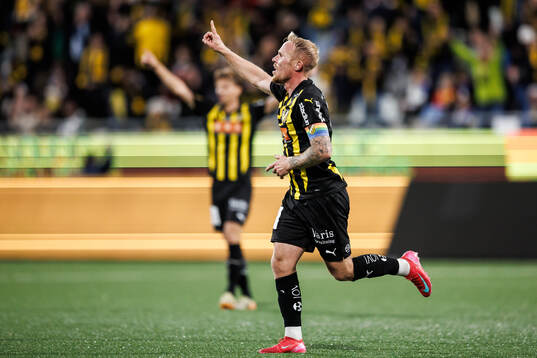 Häckens Mikkel Rygaard Jensen jublar
