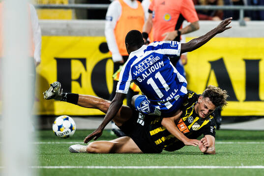 IFK Göteborgs Saidou Alioum Moubarak och Häckens Silas