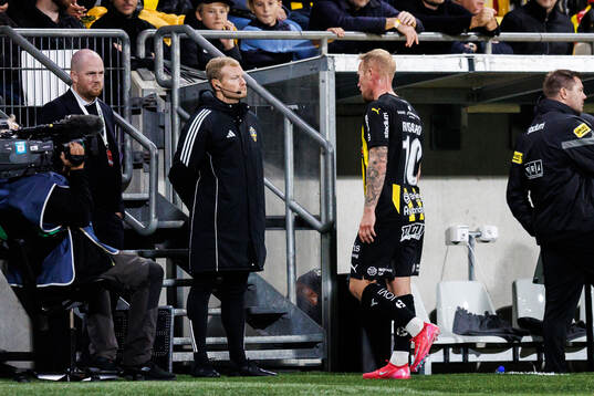 Häckens Mikkel Rygaard Jensen lämnar planen