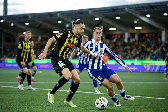 Häckens Amor Layouni och IFK Göteborgs Noah Tolf