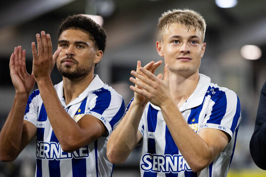 IFK Göteborgs Thomas Santos och David Kruse  tackar