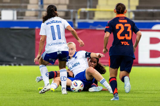 IFK Norrköpings Wilma Leidhammar och Djurgårdens Annika