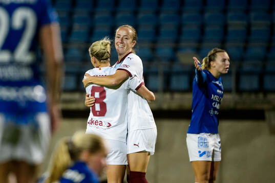Malmö FFs Mia Persson och Anna Plantin jublar