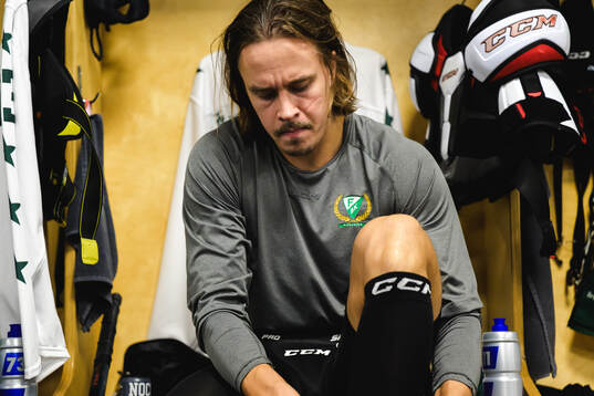 Färjestads Joakim Nygård i omklädningsrummet
