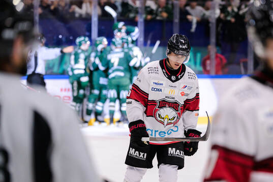 Malmö Redhawks Eemil Viro deppar