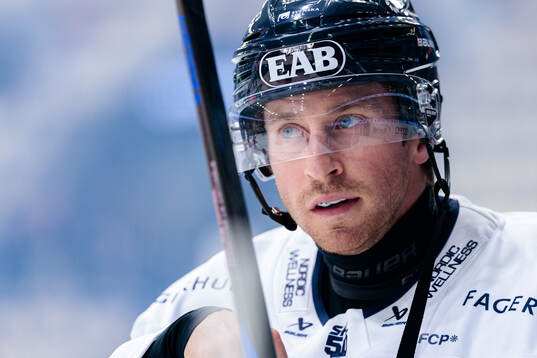 HV71s Justin Glenn Kloos