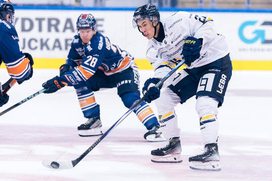 HV71s Jonathan Ang