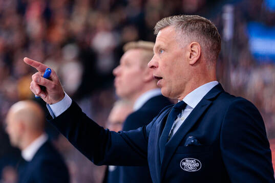 HV71s assisterande tränare Nicklas Rahm