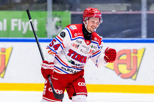 Timrås Jonathan Dahlén jublar