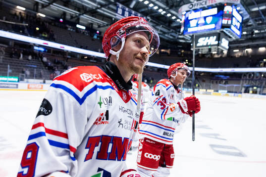 Timrås Didrik Strömberg jublar