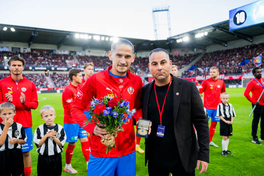Helsingborgs Ervin Gigovic uppmärksammas för 100 matcher