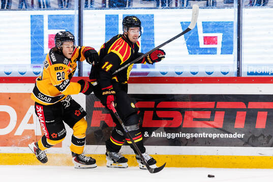 Luleås Casper Juustovaara Karlsson och Brynäs Robert Hägg