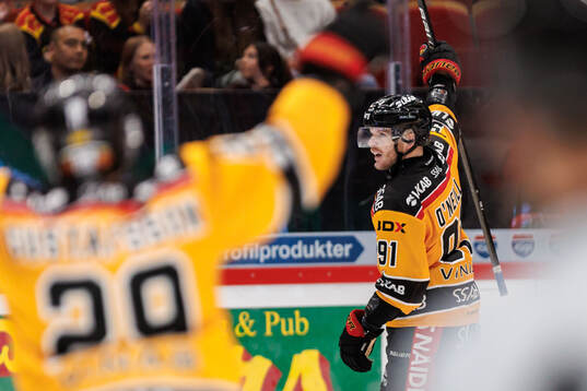 Luleås Brian O'Neill jublar
