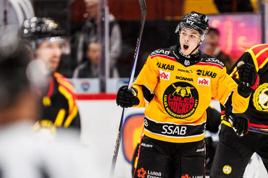 Luleås Isac Hedqvist jublar
