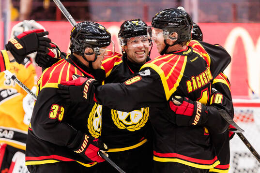 Brynäs Jakob Silfverberg, Greg Scott och Nicklas