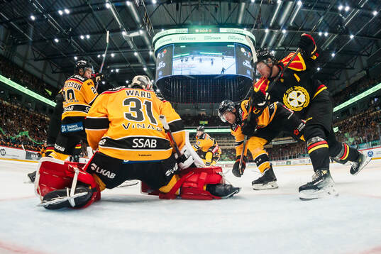 Luleås målvakt Matteus Ward och Brynäs Nicklas