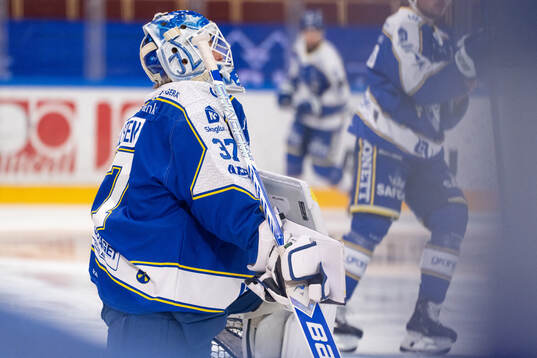 Leksands målvakt Jakob Hellsten innan ishockeymatchen i