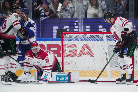 Örebros målvakt Jonas Arntzen deppar