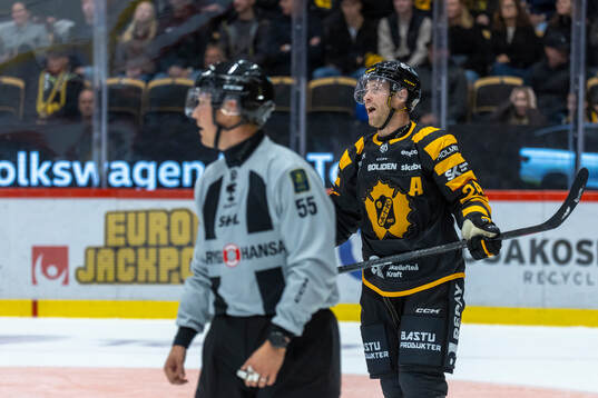 Skellefteås Oscar Lindberg deppar