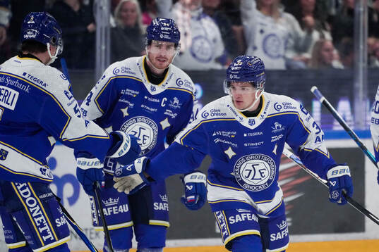 Leksands Olle Strandell jublar