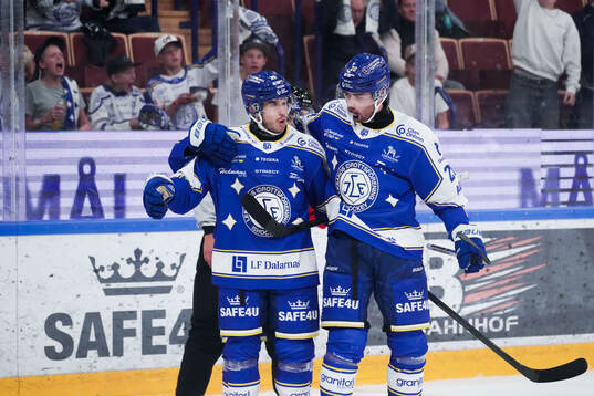 Leksands Michael Lindqvist och Nolan Stevens jublar