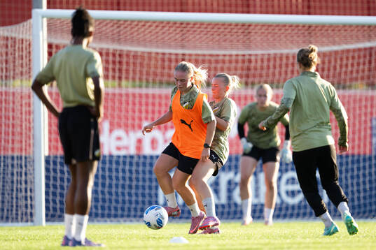 Pernille Sanvig and Matilda Nildén of Häcken