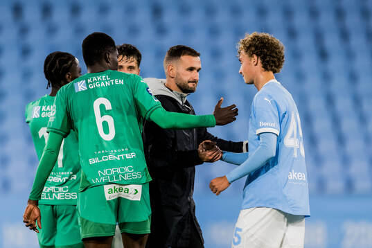 BK Olympics tränare Anes Mravac och Malmö FFs Anton Höög