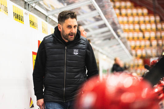 Timrås tränare Per Hallin