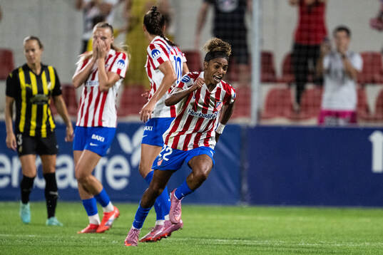 Luany of Atletico Madrid celebrates