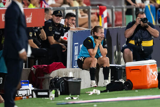 Anna Anvegård of Häcken looks dejected