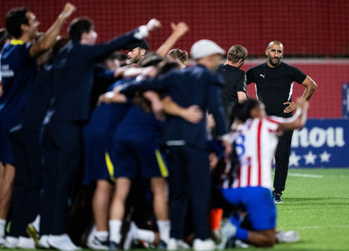Head coach Mak Lind of Häcken looks dejected
