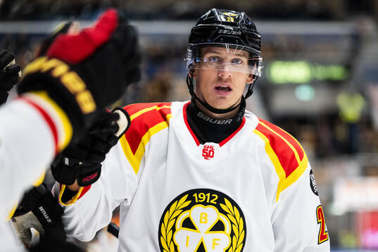 Brynäs Oskar Lindblom jublar