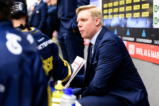 HV71s tränare Anton Blomqvist