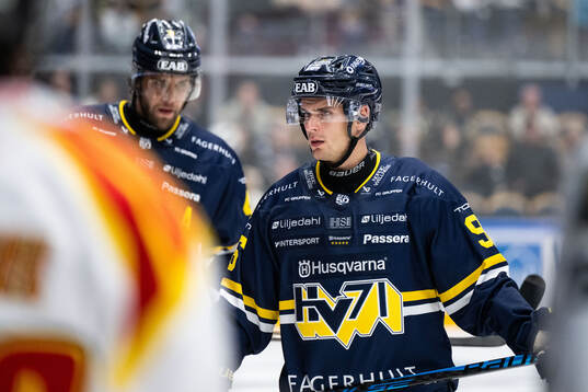 HV71s Nikola Pasic deppar