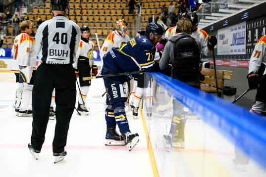 HV71s William Ignberg Nilsson deppar