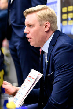 HV71s tränare Anton Blomqvist
