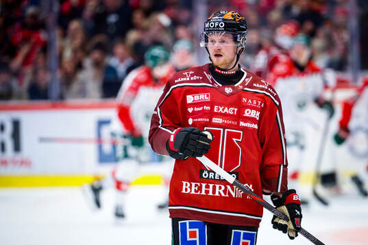 Örebros Linus Arnesson deppar vid 1-1