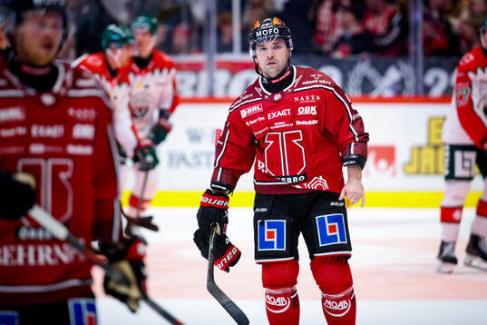 Örebros David Quenneville deppar vid 1-1