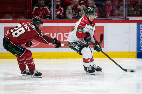 Örebros Linus Arnesson och Frölundas Jacob Peterson