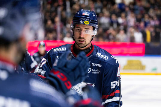 Linköpings David Bernhardt jublar