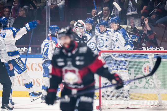 Leksands Michael Lindqvist och Lukas Vejdemo jublar