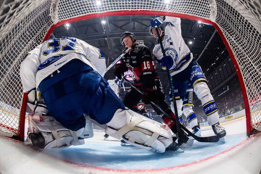 Malmö Redhawks Maximilian Eisenmenger oroar mot Leksands