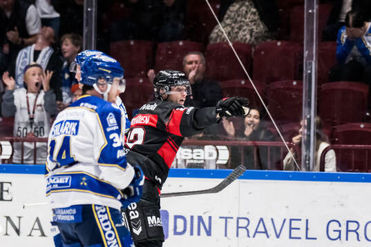 Malmö Redhawks Janne Kuokkanen jublar