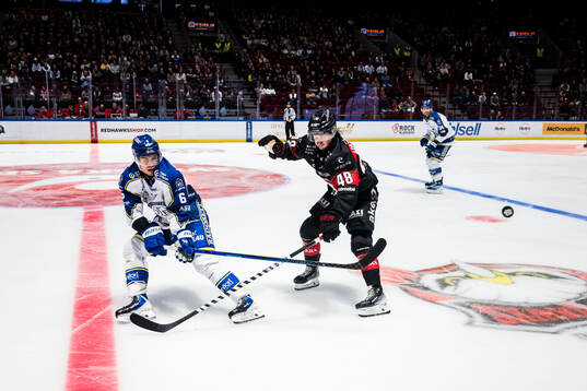 Leksands Alexander Lundqvist och Malmö Redhawks Lauri