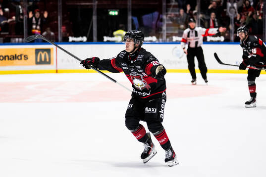 Malmö Redhawks Janne Kuokkanen jublar