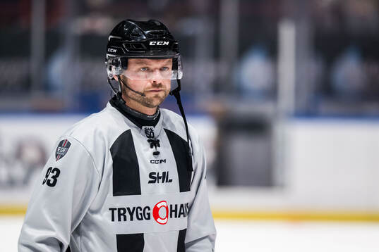Linjedomare Mathias Naperotti