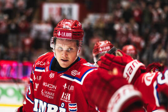 Timrås Sebastian Hartmann jublar